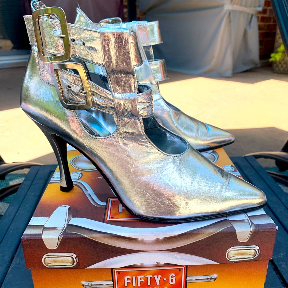 NEW IN BOX Fifty-6  Silver Leather Buckle Booties